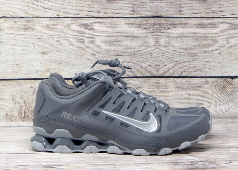 nike reax tr8