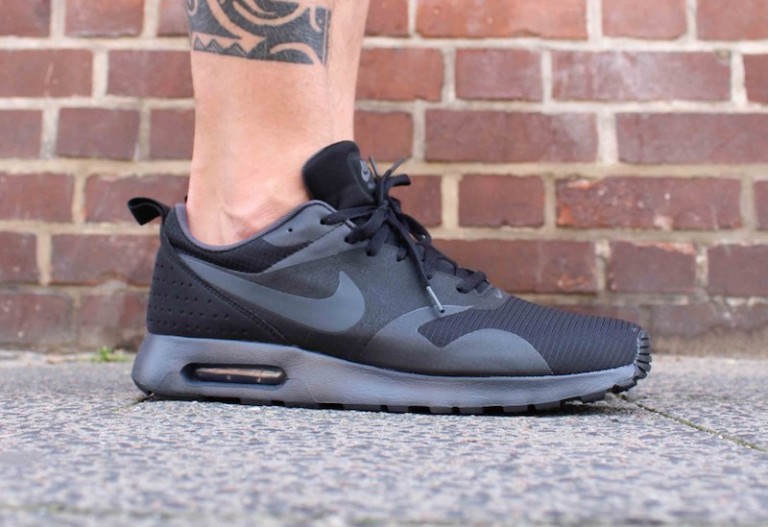 nike air max tavas black price