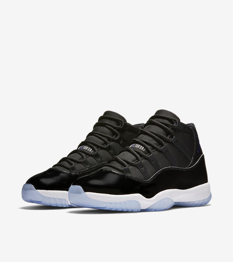 air-jordan-11-space-jam-soleracks