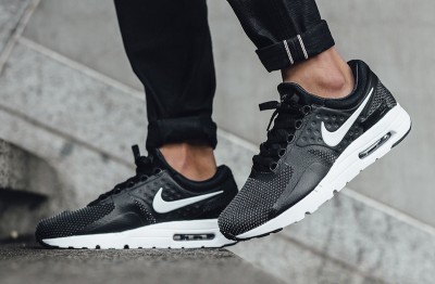 air max zero black white