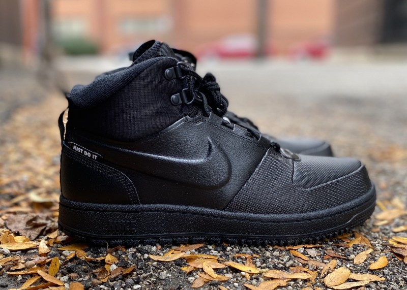 nike ultra mid winter