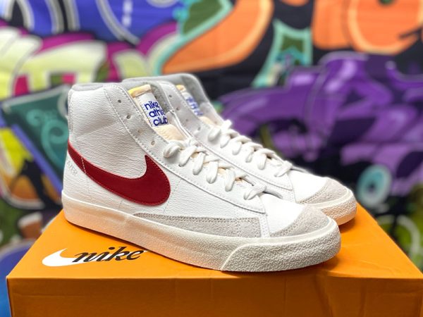 Nike Blazer Mid '77 Review - Soleracks